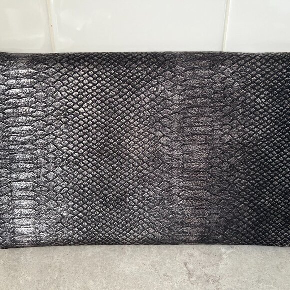 Envelope Clutch Black and Silver metallic grey Cross body chain detachable - Picture 2 of 8